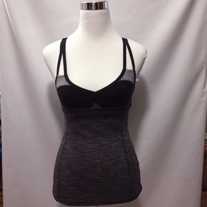 NWT Lulumon size 2 top